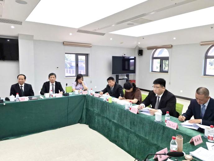 Đoàn công tác của Liên đoàn Luật sư Việt Nam sang thăm và làm việc tại Trung Quốc: Ký kết hợp tác với Hiệp hội Luật sư toàn Trung Quốc (Kỳ 1) 5 tq5