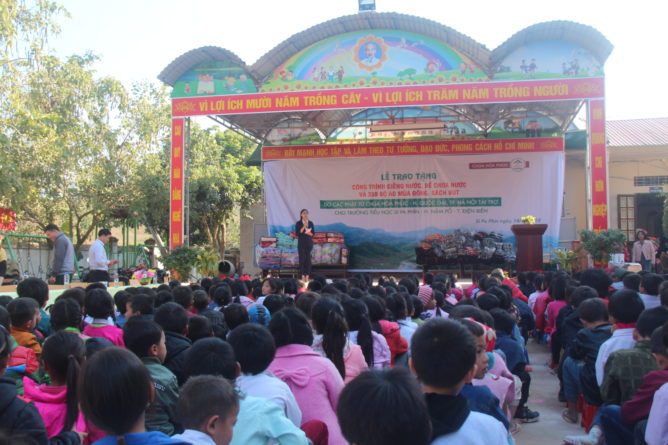 10.Quang cảnh buổi lễ