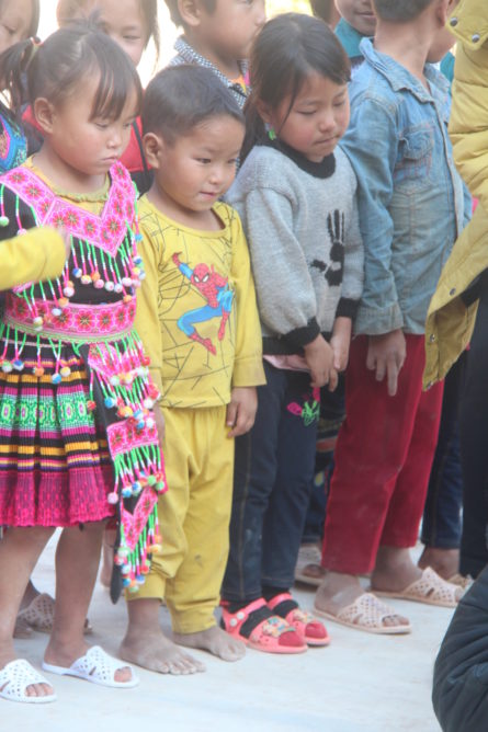 17. các em học sinh