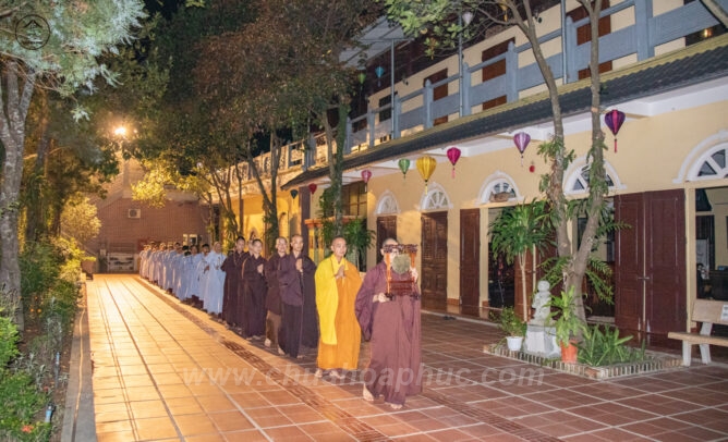 ton su ky niem duong 2