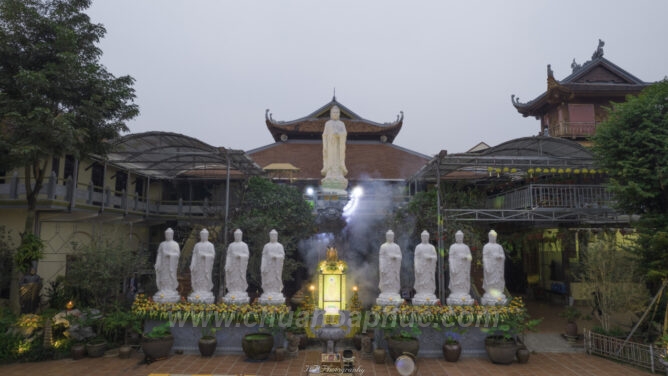 1 Canh khong nguoi 4 1