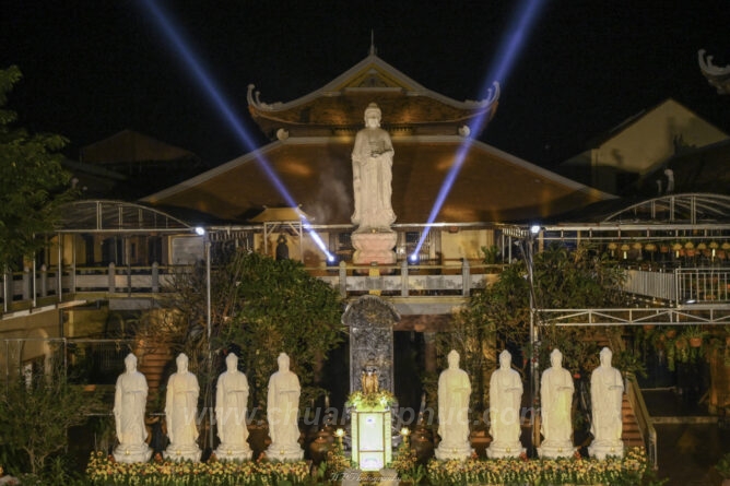 1 Canh khong nguoi 6