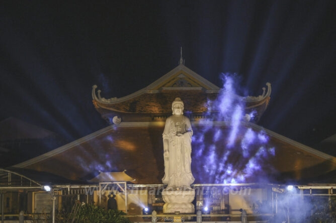 1 Canh khong nguoi 7 1