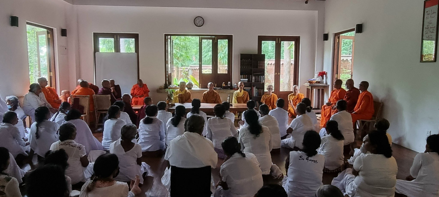 CHIÊM BÁI VÀ CÚNG DƯỜNG TÔN TƯỢNG ĐỨC BỒ TÁT QUAN THẾ ÂM 11 3 11