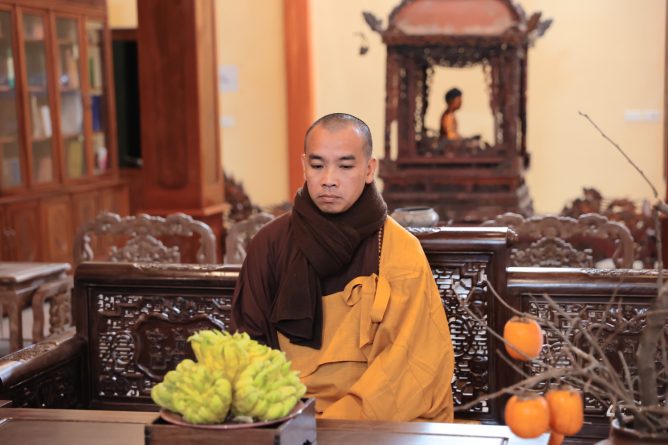 LUNG LINH ĐÊM HỘI HOA ĐĂNG KỶ NIỆM LỄ KHÁNH NHẬT ĐỨC PHẬT A DI ĐÀ 4 1 1