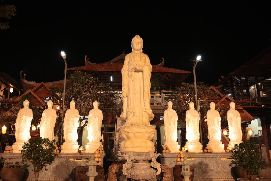 HÒA THƯỢNG TUYÊN LUẬT SƯ THƯỢNG MINH HẠ THÔNG QUANG LÂM THUYẾT GIẢNG TẠI TÙNG LÂM HÒA PHÚC 2 1 11