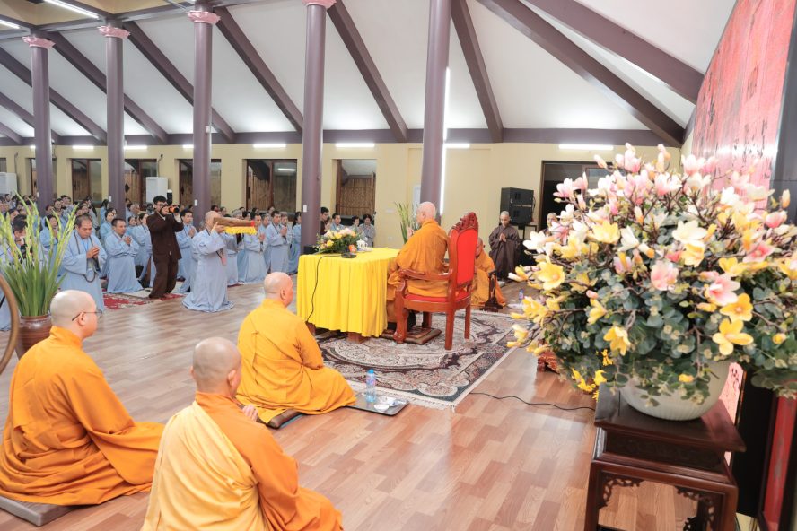 HÒA THƯỢNG TUYÊN LUẬT SƯ THƯỢNG MINH HẠ THÔNG QUANG LÂM THUYẾT GIẢNG TẠI TÙNG LÂM HÒA PHÚC 58 1.2
