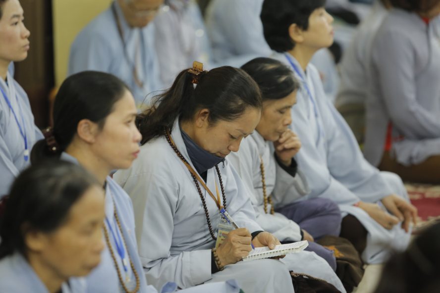 HÒA THƯỢNG TUYÊN LUẬT SƯ THƯỢNG MINH HẠ THÔNG QUANG LÂM THUYẾT GIẢNG TẠI TÙNG LÂM HÒA PHÚC 37 16 3