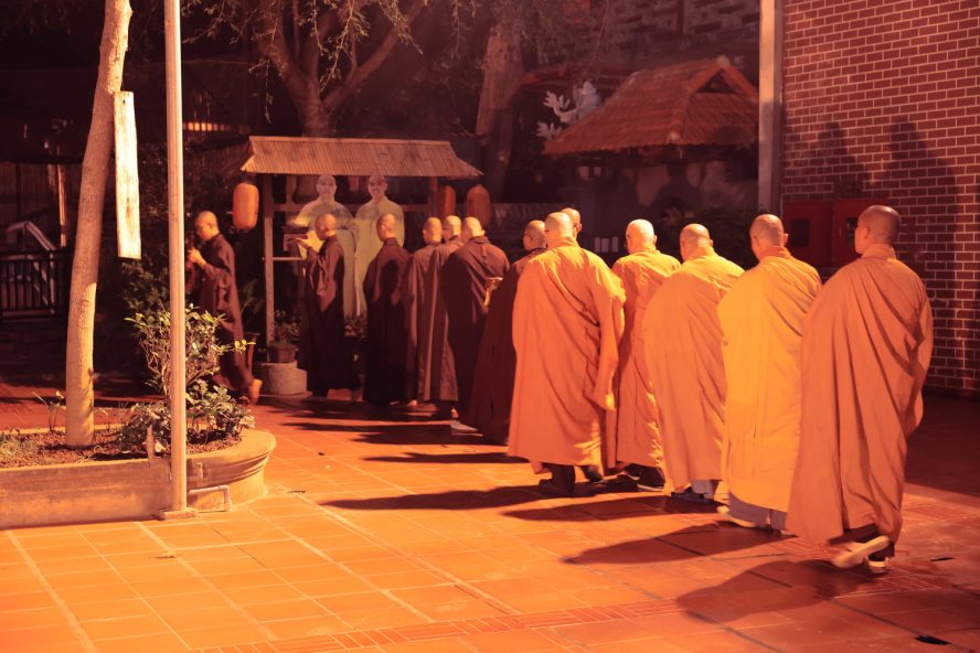 HÒA THƯỢNG TUYÊN LUẬT SƯ THƯỢNG MINH HẠ THÔNG QUANG LÂM THUYẾT GIẢNG TẠI TÙNG LÂM HÒA PHÚC 70 4 13