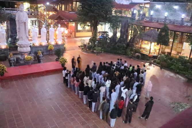 BUỔI SÁNG NGÀY 2 - KHÓA TU THIỀN TRÀ "NĂM MỚI TA CŨNG MỚI" 14 415002015 769124888582154 113267965680666150 n