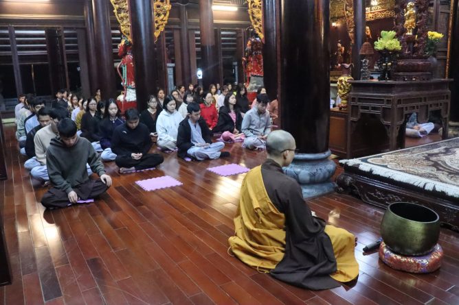 BUỔI SÁNG NGÀY 2 - KHÓA TU THIỀN TRÀ "NĂM MỚI TA CŨNG MỚI" 5 416253675 769124465248863 6401906026686391035 n