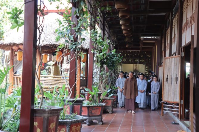 BUỔI SÁNG NGÀY 2 - KHÓA TU THIỀN TRÀ "NĂM MỚI TA CŨNG MỚI" 27 416362526 769125668582076 6891622008361996625 n