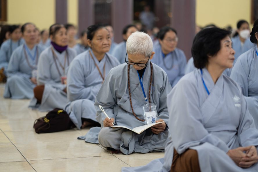 Ngày thứ sáu Khóa cộng tu Phật thất (Ngày 08/01/2024-nhằm ngày 27/11/Quý Mão) 26 418736151 773237724837537 750611076574050937 n