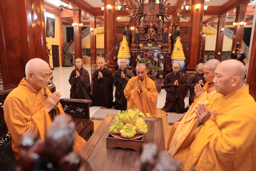 HÒA THƯỢNG TUYÊN LUẬT SƯ THƯỢNG MINH HẠ THÔNG QUANG LÂM THUYẾT GIẢNG TẠI TÙNG LÂM HÒA PHÚC 11 7 7