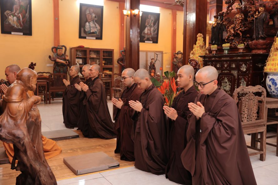 HÒA THƯỢNG TUYÊN LUẬT SƯ THƯỢNG MINH HẠ THÔNG QUANG LÂM THUYẾT GIẢNG TẠI TÙNG LÂM HÒA PHÚC 13 9 2
