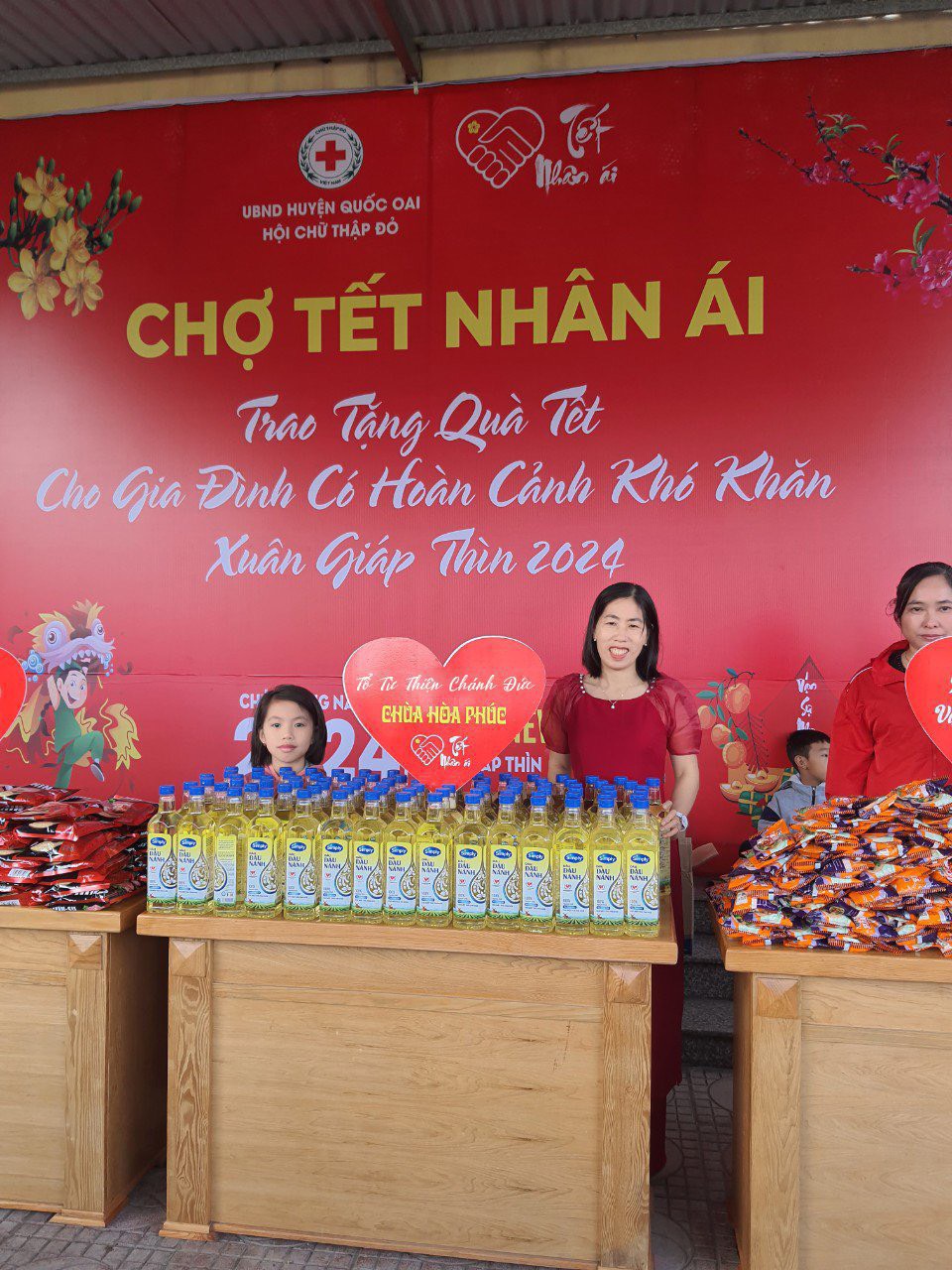 CHƯƠNG TRÌNH TỪ THIỆN CUỐI NĂM QUÝ MÃO - TRAO ĐI LÀ CÒN MÃI 2 z5090392391263 dd06f76fd4f5d5836cd223d55c75b7bb
