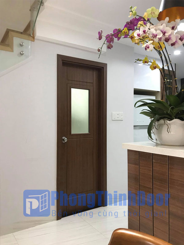 cửa nhựa nhà vệ sinh hàn quốc