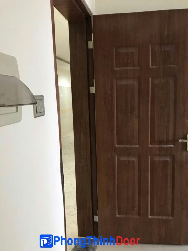 Cửa thép vân gỗ