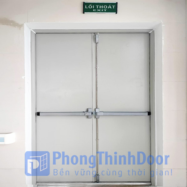 cửa thoát hiểm chung cư 2 cánh