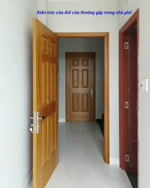 Cửa phòng ngủ đối diện cửa phòng ngủ