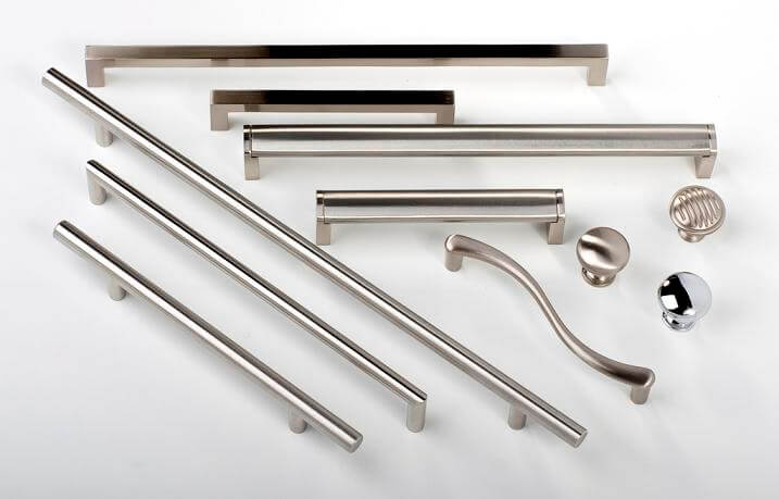 Tay nắm cửa gỗ inox bền chắc, thẩm mỹ cao
