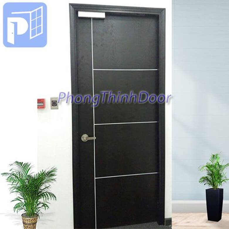 Cửa gỗ công nghiệp Laminate có giá từ 2.600.000/m2