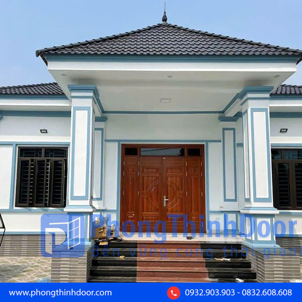 lắp cửa thép vân gỗ