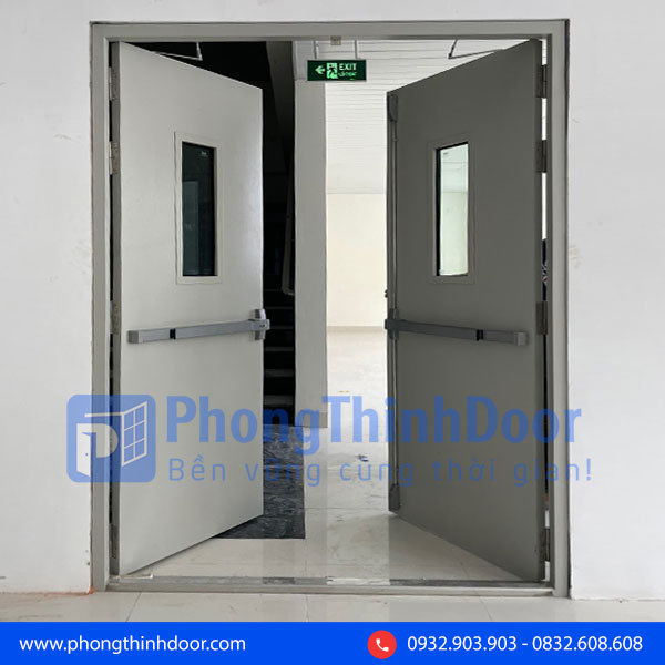 Cửa thoát hiểm 2 cánh