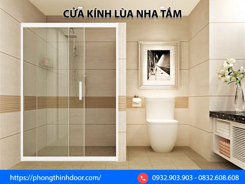 cửa kính nhà vệ sinh