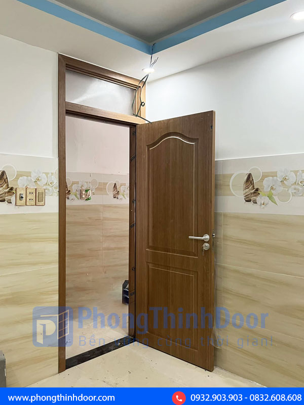 cửa nhựa giả gỗ kos610