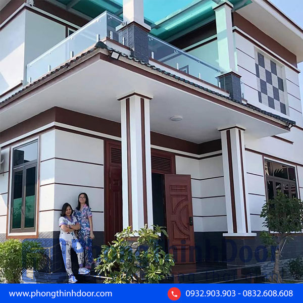 mẫu cửa nhà biệt thự đẹp