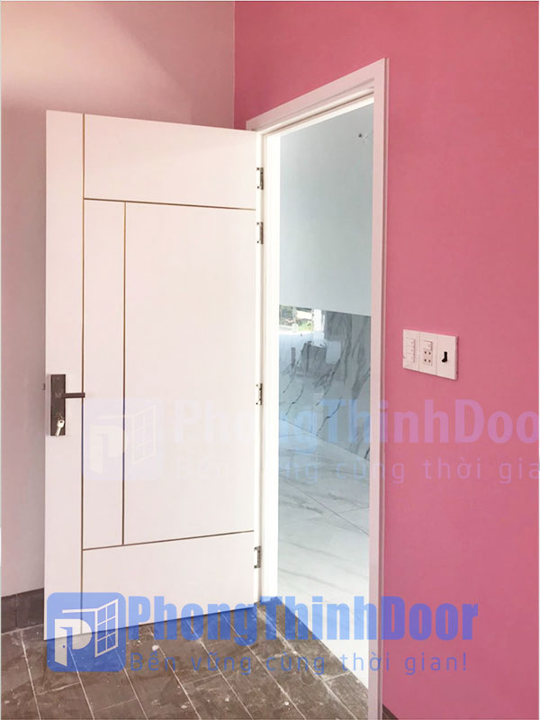 cửa composite gắn chỉ nhôm