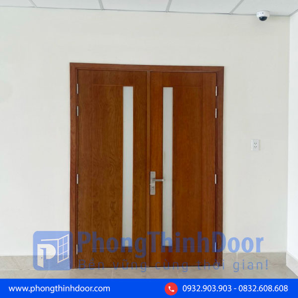 cửa gỗ công nghiệp MDF hai cánh