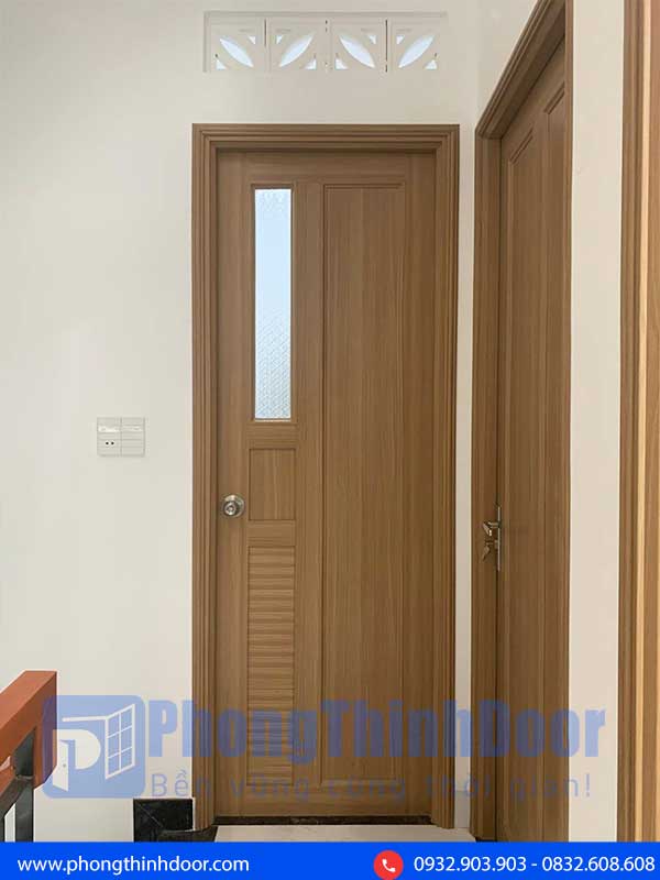 Cửa nhà vệ sinh YF25