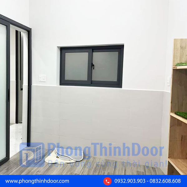 cửa thông gió phòng ngủ chug cư