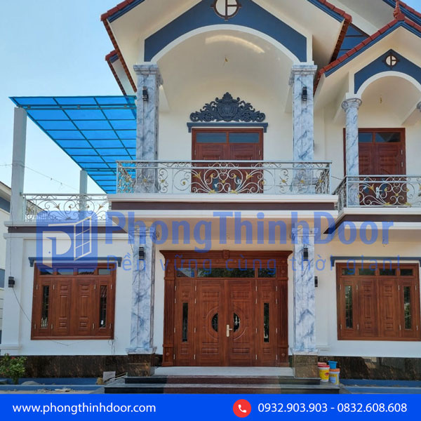 Cửa đi thép vân gỗ