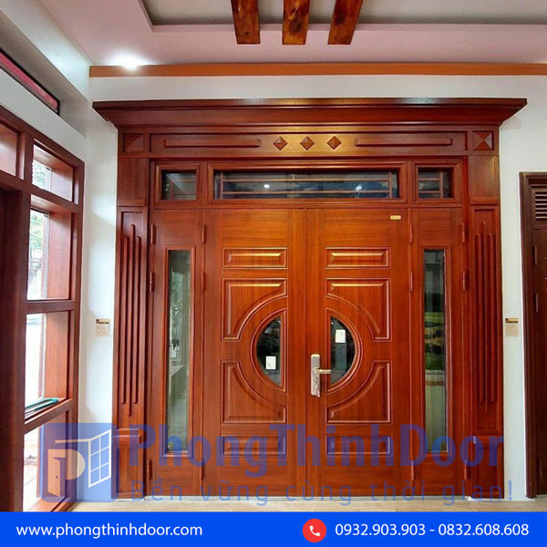 cửa gỗ 4 cánh căm xe