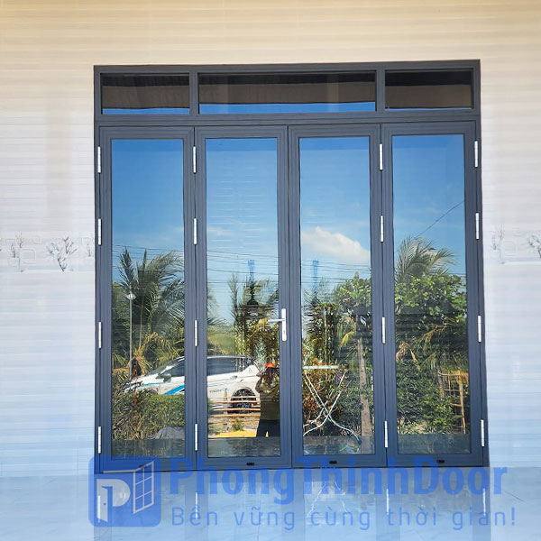 mẫu cửa kính nhà cấp 4