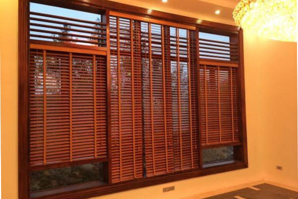 Mẫu song cửa sổ gỗ đẹp được ưa chuộng nhất hiện nay