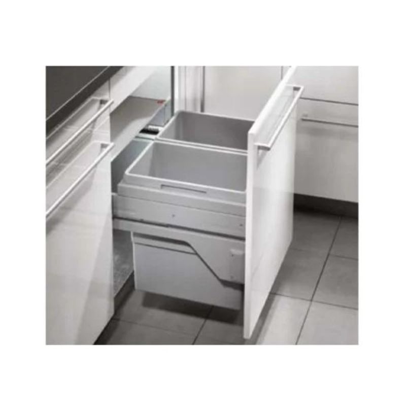 Ảnh thực tế thùng rác gắn cánh Hafele 502.73.902 2x30L cho tủ 600mm Ảnh thực tế thùng rác gắn cánh Hafele 502.73.902 2x30L cho tủ 600mm
