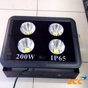 Đèn pha led 4 măt IP65