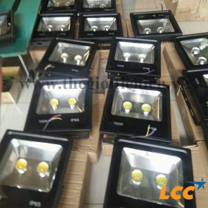Đèn pha 2 mắt led 100w