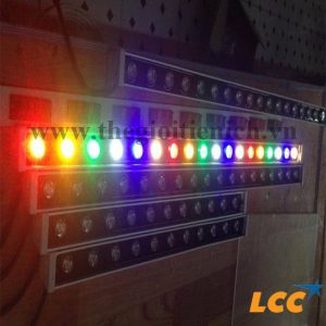 Đèn led chiếu hắt ngoài trời 18w