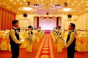 nha hang tiec cuoi queen plaza 1378551539.39