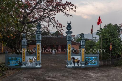 2403 0832 D HDR