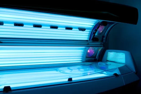Tanning in UV 6 - Bí Quyết Làm Nâu Da An Toàn Và Hiệu Quả