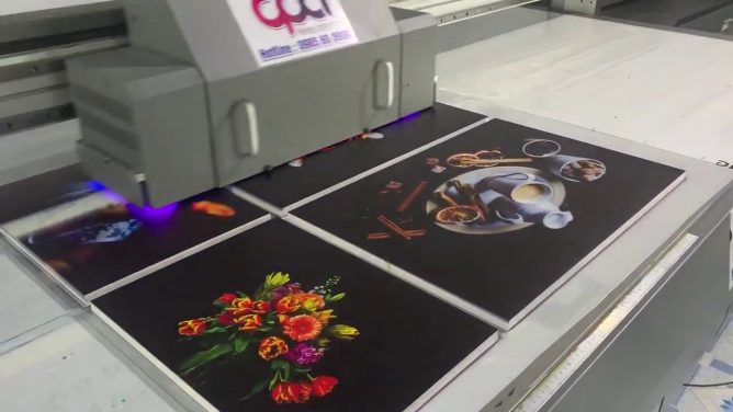 Công Nghệ In UV Đa Lớp Cao Cấp Nâng Tầm Đẳng Cấp Sản Phẩm Cùng IN BC 1 Công nghệ in UV đa lớp cao cấp là giải pháp in ấn tiên tiến, tạo ra các lớp in chồng lên nhau với độ chính xác cao, mang đến hiệu ứng hình ảnh độc đáo, chiều sâu và độ tương phản ấn tượng.