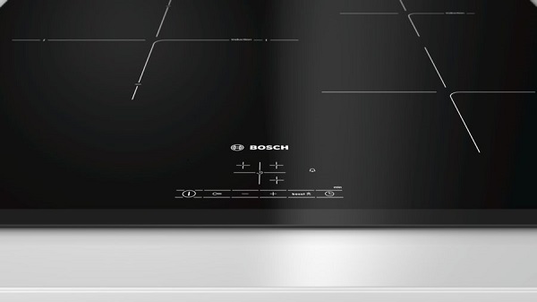 Kiểm tra chất liệu mặt bếp từ Bosch
