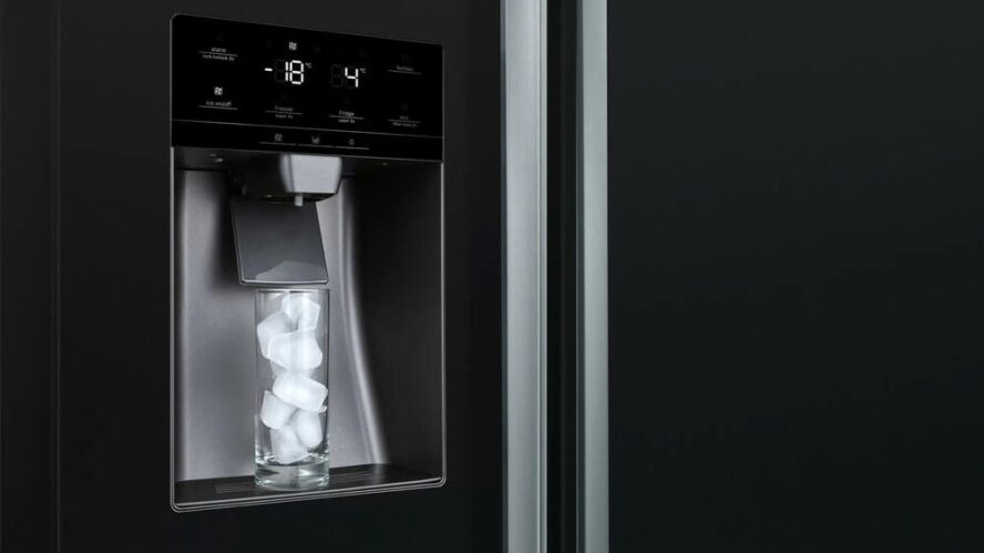 Lấy đá và nước từ bên trong hay bên ngoài