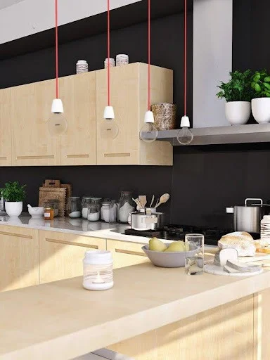 Tủ bếp và backsplash màu đen